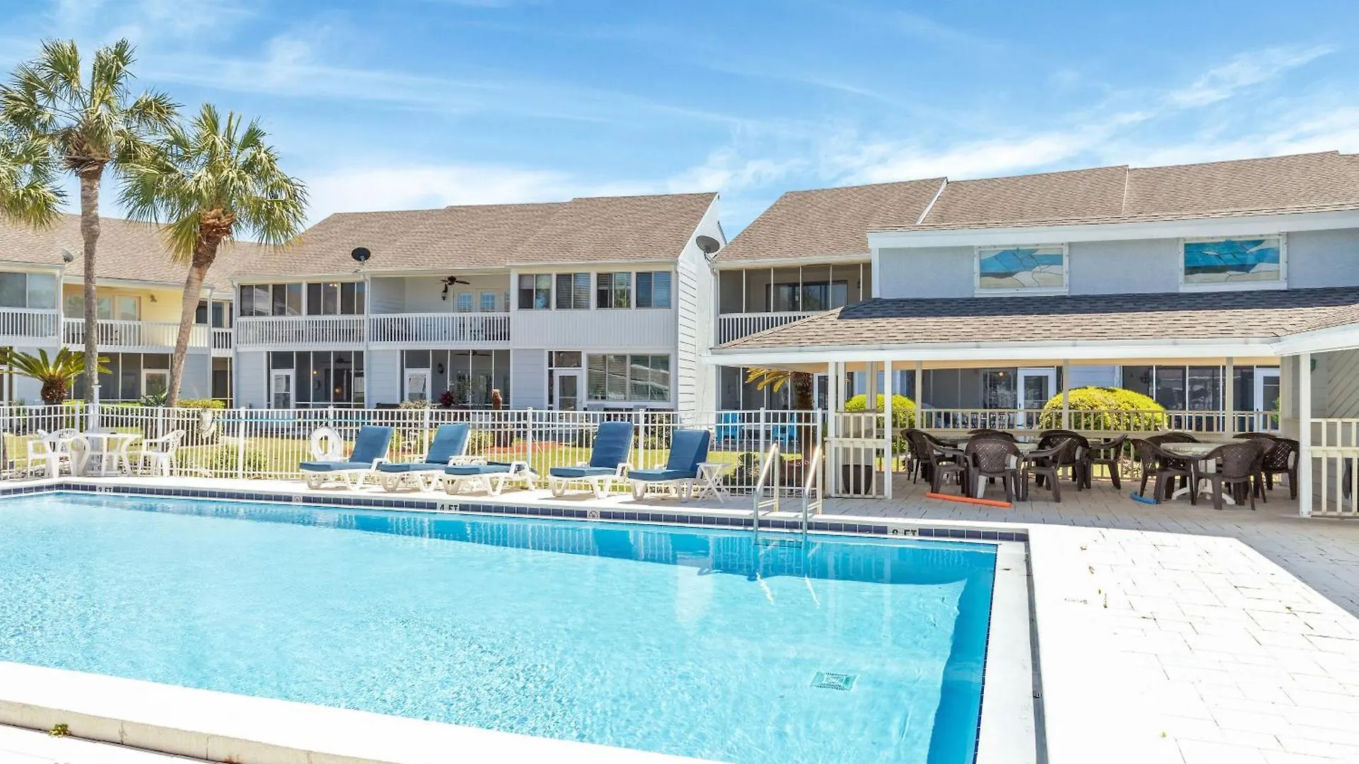 Inlet Reef 315- By Holiday Isle Properties Destin Apartment